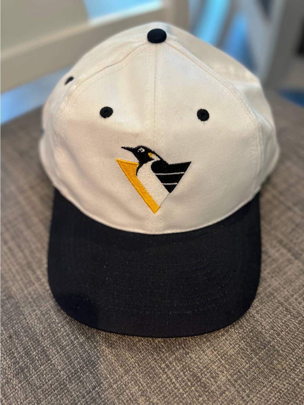 Pittsburgh Penguins Vintage Two-Tone Snapback Hat NHL Hockey Ball cap NEW